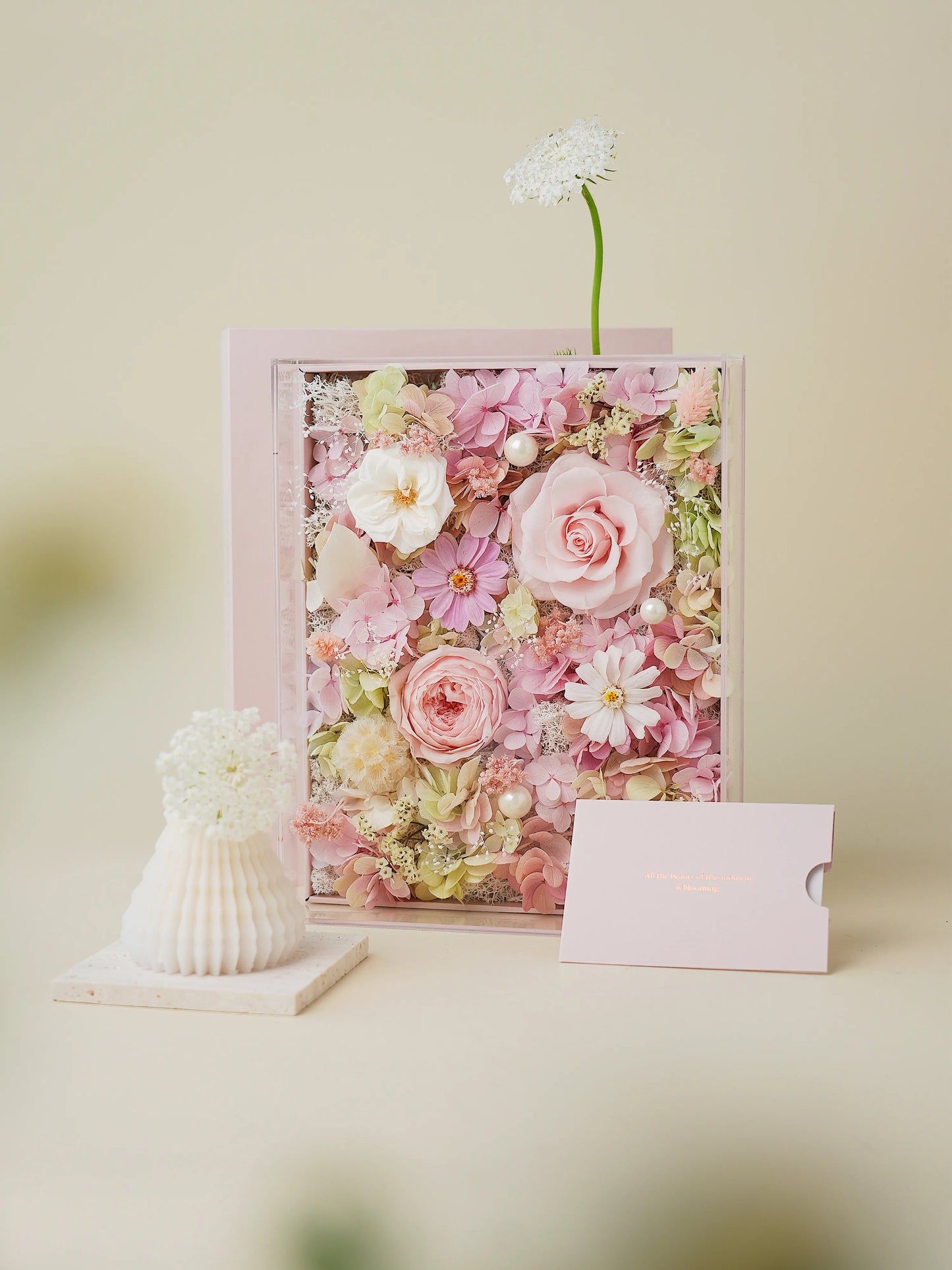 Everlasting Flora Book